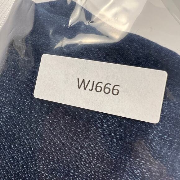 Democracy "Ab"Technology Step Fray Mid Rise Ankle Jeans Tummy Control Size 6 - Picture 10 of 11